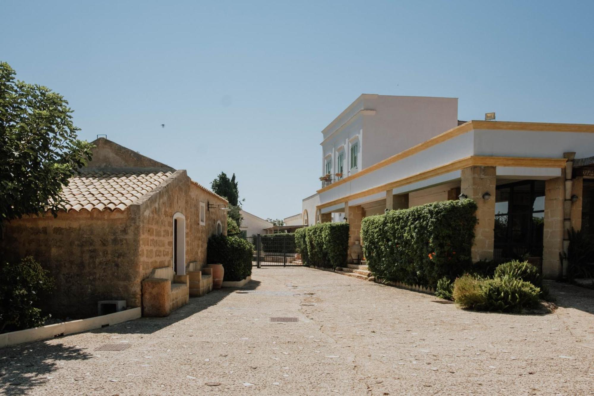 Podere Fossarunza Di Carlo Manzo Marsala Exterior photo