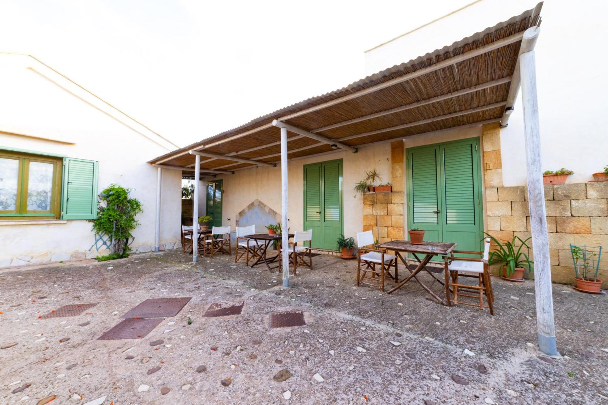 Podere Fossarunza Di Carlo Manzo Marsala Exterior photo